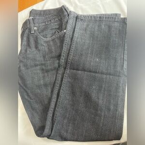 Black Levi’s jeans